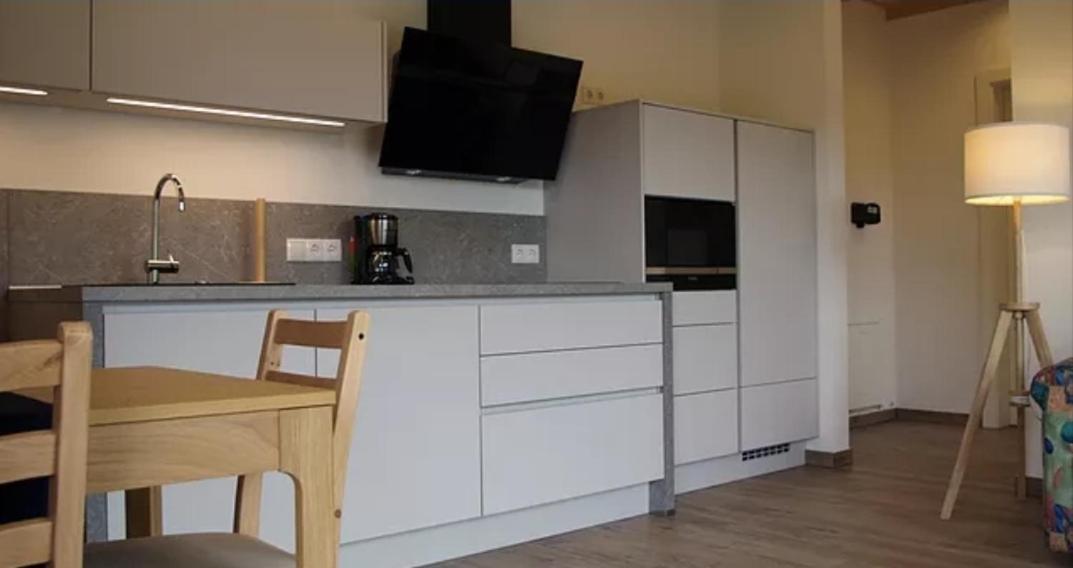 Gisshuebelhof Apartment Андриан Екстериор снимка