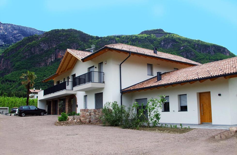 Gisshuebelhof Apartment Андриан Екстериор снимка